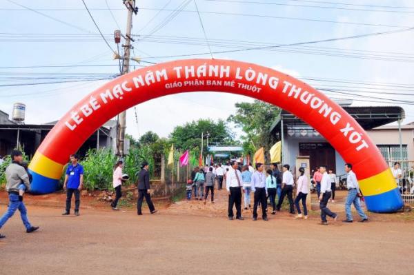 Nhấn vào ảnh để xem kích thước thật
Tên: bmt_bemacnamthanhltx_02_700_465_600_399.jpg
Lần xem: 586
Kích thước: 43.5 KB