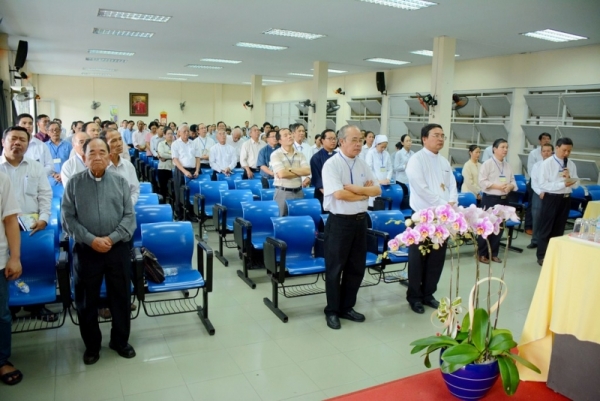 Nhấn vào ảnh để xem kích thước thật
Tên: hoithaothanhnhac_3.jpg
Lần xem: 959
Kích thước: 192.5 KB