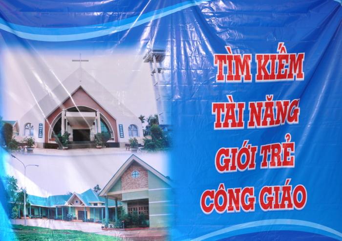 Nhấn vào ảnh để xem kích thước thật

Tên:  hoitrai_gioitre_vinhhuong1_025.jpg
Lần xem: 420
Kích thước:  58.4 KB