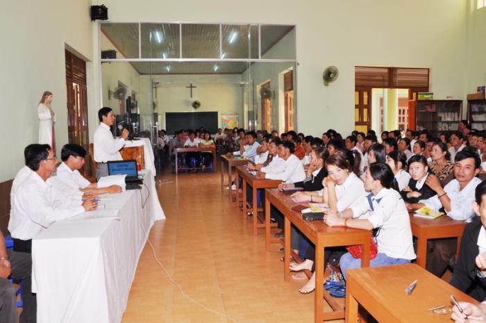 Nhấn vào ảnh để xem kích thước thật

Tên:  khai.mac.khoa.glv.qd_26.jpg
Lần xem: 1206
Kích thước:  50.2 KB