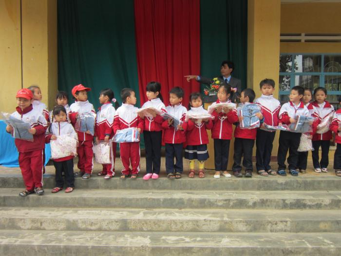 Nhấn vào ảnh để xem kích thước thật

Tên:  IMG_1374.jpg
Lần xem: 939
Kích thước:  55.6 KB